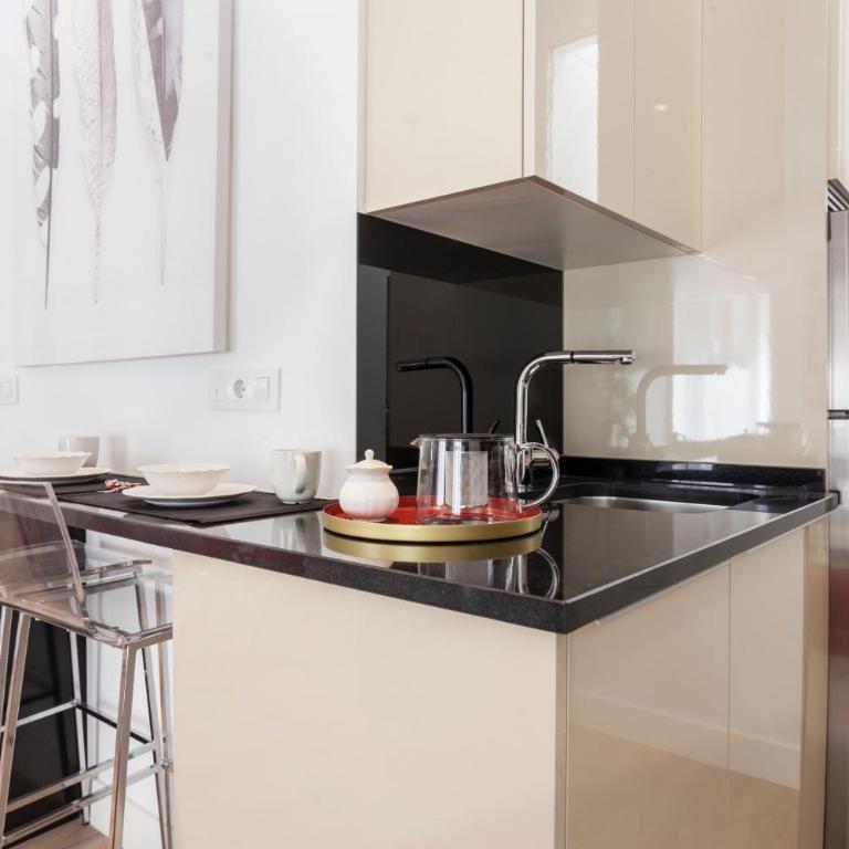 Canalejas en Madrid - Two-Bedroom Apartment III - 8
