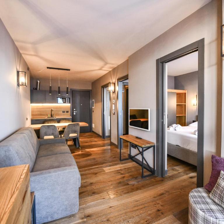 Chalet Everest - Luxury Apartments - Junior Suite with Balcony - 5