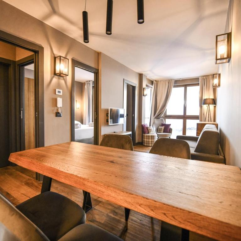 Chalet Everest - Luxury Apartments - Junior Suite with Balcony - 7