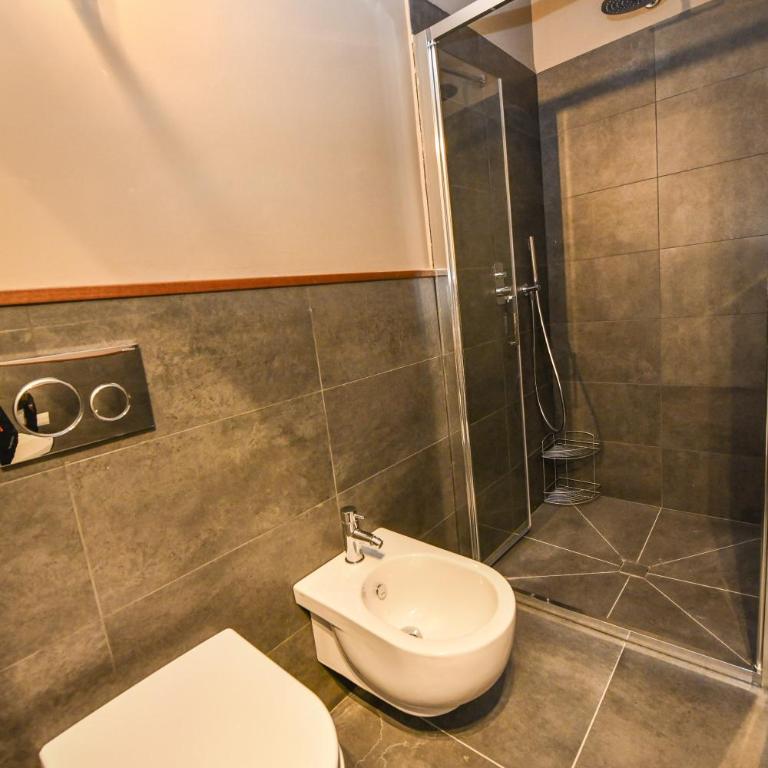 Chalet Everest - Luxury Apartments - Queen Studio - 9