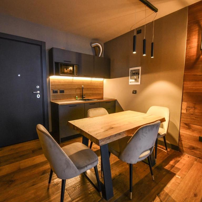 Chalet Everest - Luxury Apartments - Queen Studio - 15
