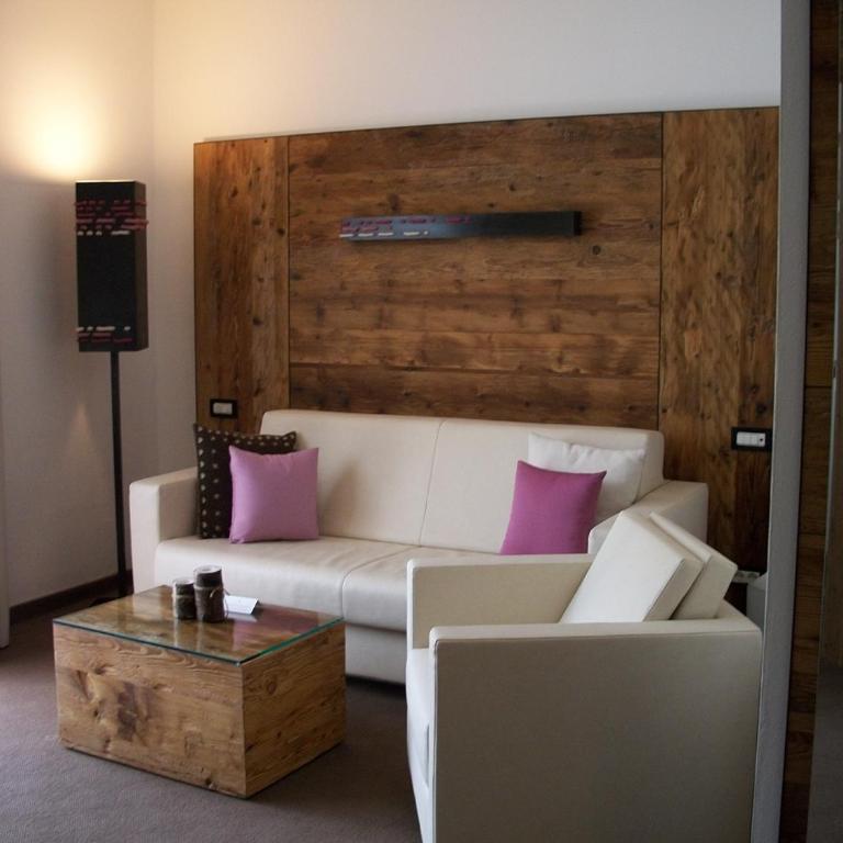 Hotel Aaritz - Suite con Balcone - 9