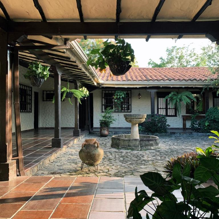 Villa Calusa - Habitación Cuádruple con baño privado - 2
