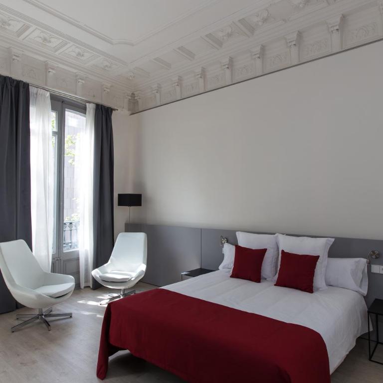Izaila Plaza Catalunya - Double or Twin Room with Balcony and City View - 1