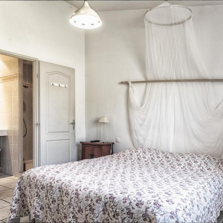 Ecuries Sainte Croix - Grande Chambre Double - 1