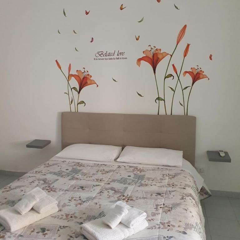 Le tre orchidee - Camera Matrimoniale con Bagno in Comune - 13
