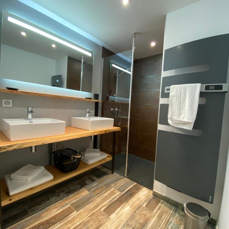 LES 12 DE LARROS - Suite avec 3 Terrasses Privées - Premier Étage - 16