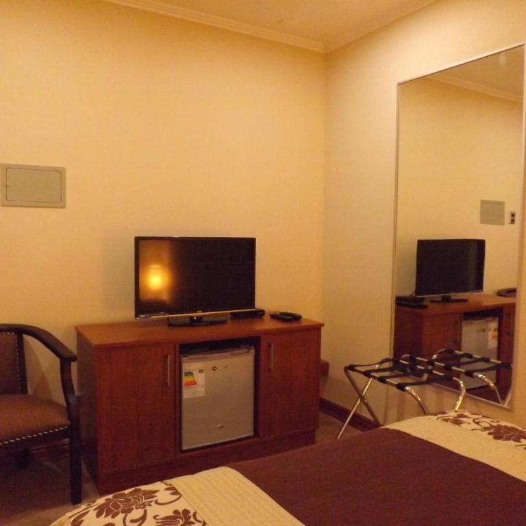 Nuevo Hotel Constitucion - Double or Twin Room - 1