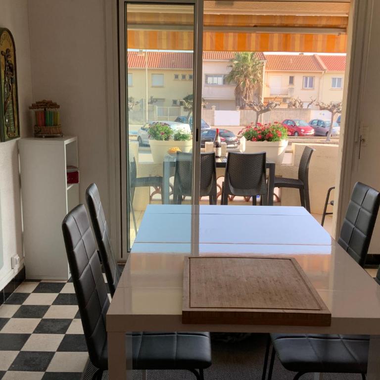 Villa Magaly T4 à 50 m de la plage et de Valras centre avec linge de lit et ménage inclus - Appartamento con 2 Camere da Letto e Vista Mare - 8