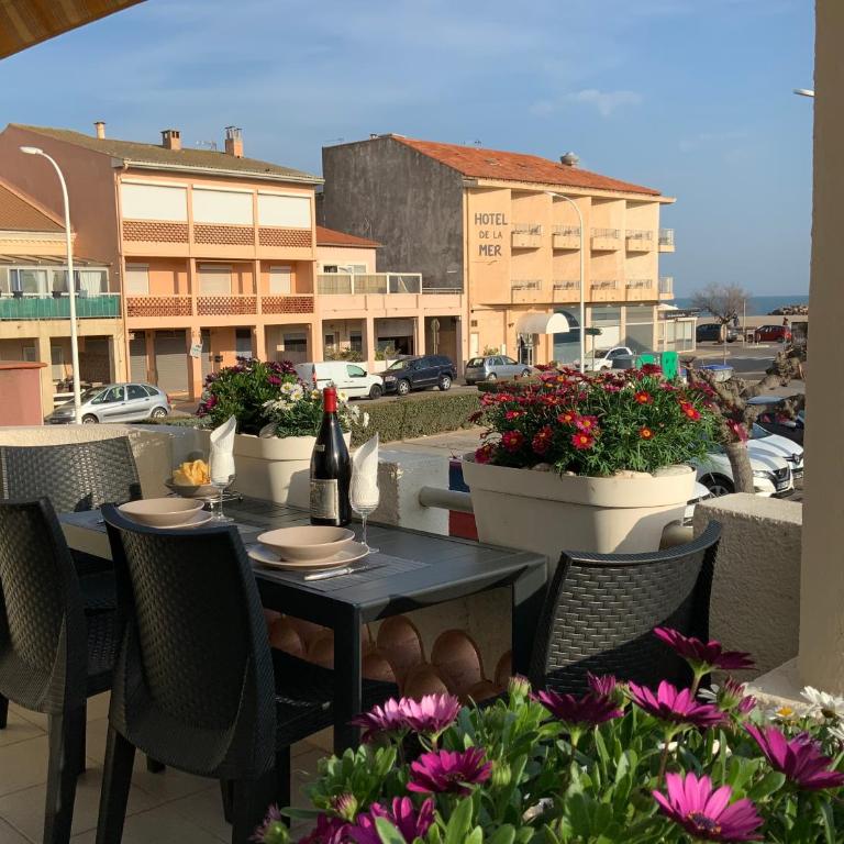 Villa Magaly T4 à 50 m de la plage et de Valras centre avec linge de lit et ménage inclus - Appartamento con 2 Camere da Letto e Vista Mare - 1