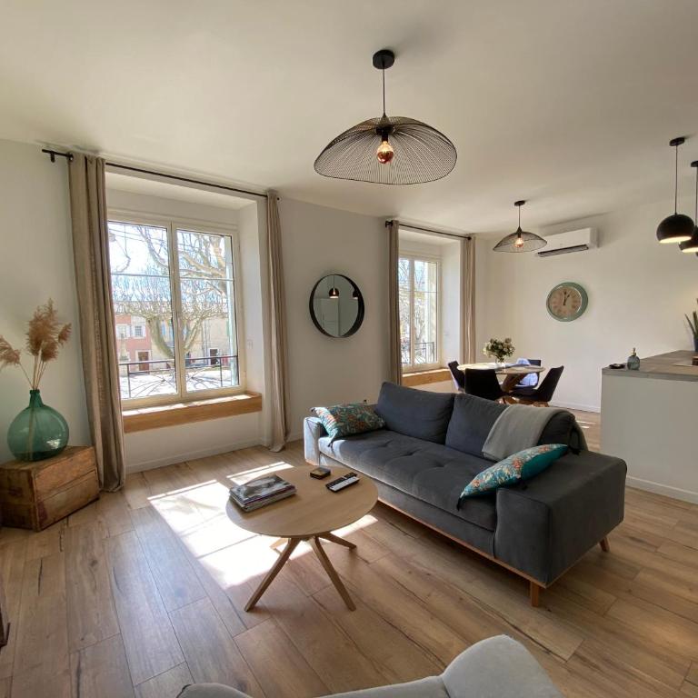 "La place du village" - Appartement - 10