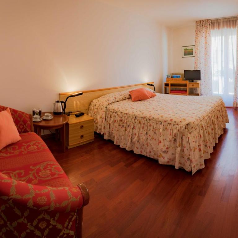 Hotel Zeni - Camera Standard Matrimoniale/Doppia con Letti Singoli - 5