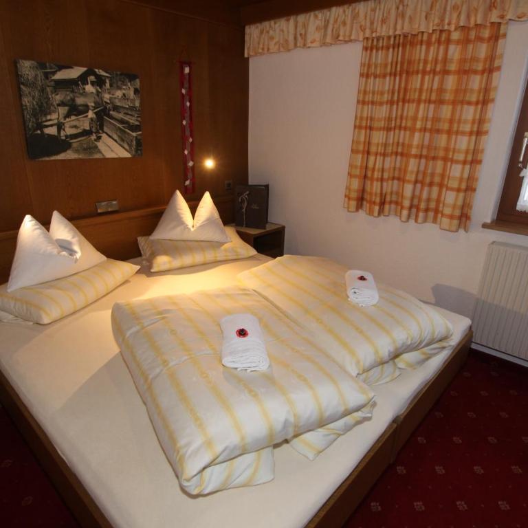 Haus Alpenglühn - Doppelzimmer mit Schlafsofa - 1