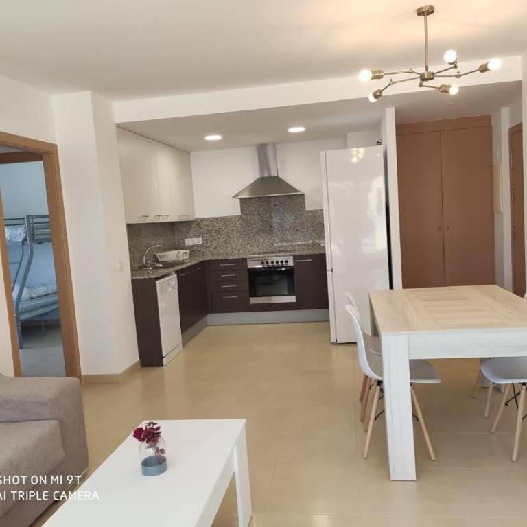Apartament SomRiu - Two-Bedroom Apartment - 3