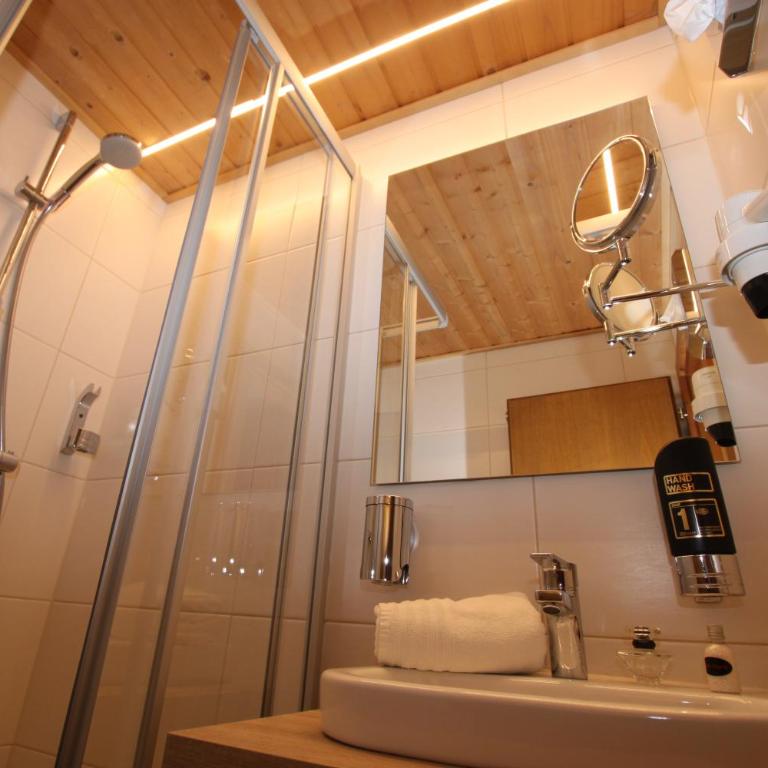 Haus Alpenglühn - Doppelzimmer mit Schlafsofa - 2
