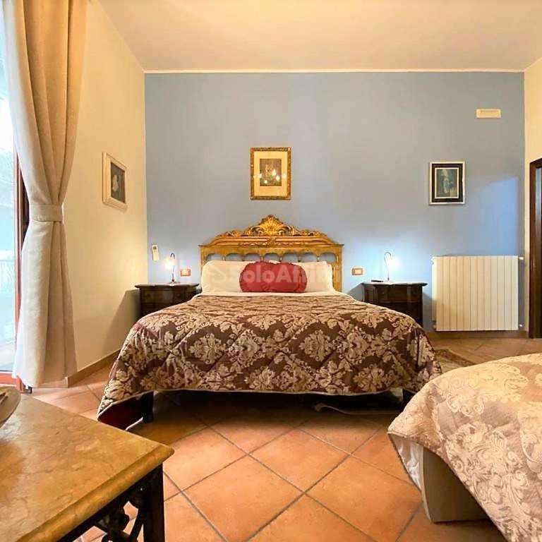 B&B Donna Anna - Camera Tripla con Vista Città e Bagno Privato - 2