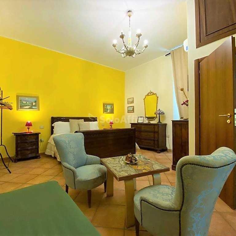 B&B Donna Anna - Camera Tripla con Bagno Privato - 8
