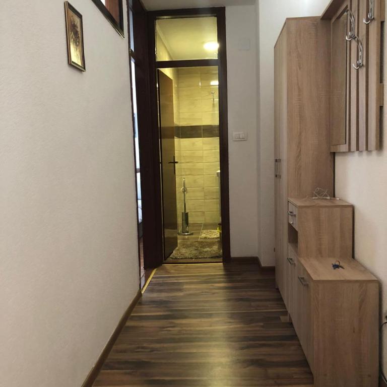 Apartment Sara - Apartment with Balcony - 11