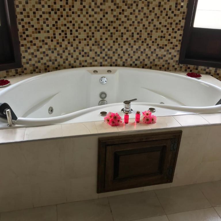 La Posada De Los Arcángeles - King Suite with Spa Bath - 7