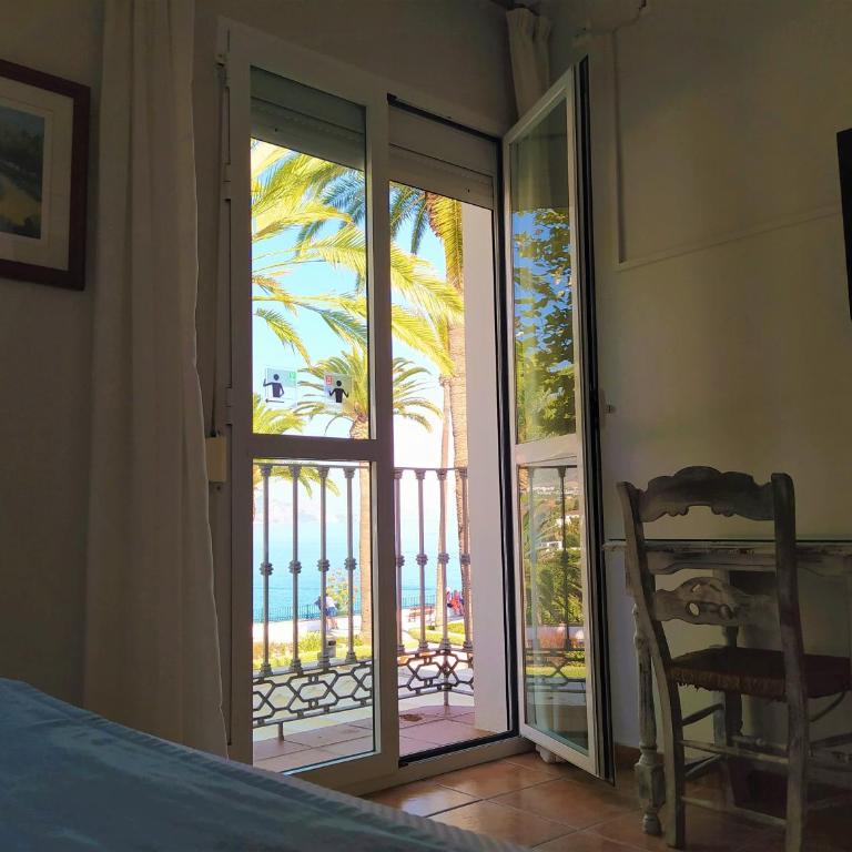 Hostal Marissal by Dorobe - Habitación Doble con vistas al mar - 1 o 2 camas - 10