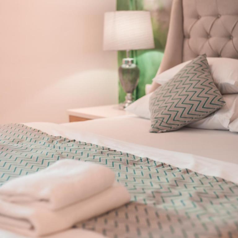 Barka B'n'B - Elegant Seaview Rooms - Deluxe Double Room with Balcony and Sea View - 2