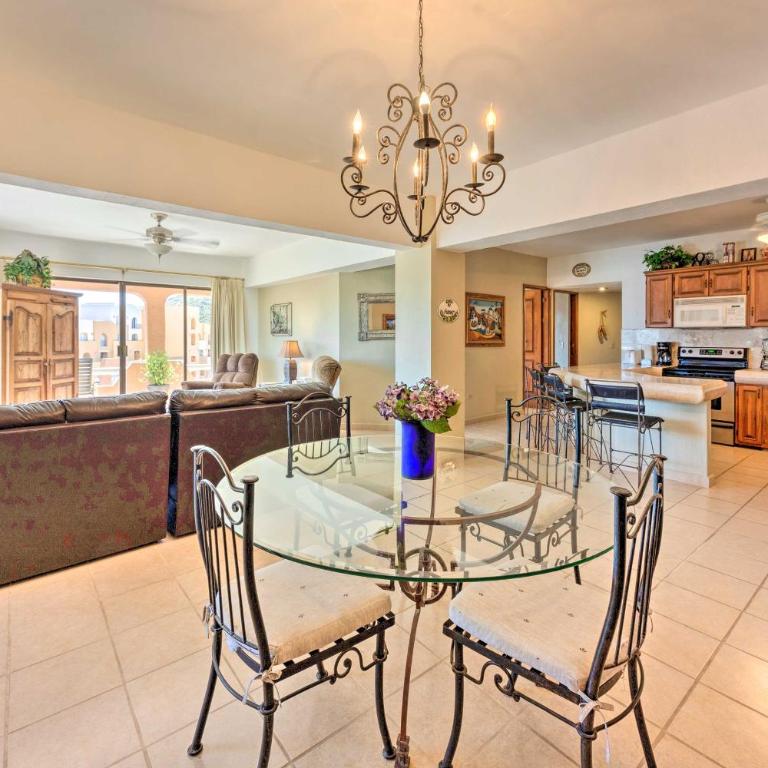 Condo in Plaza Nautica < 1 Mile to The Arch! - Apartamento - 6