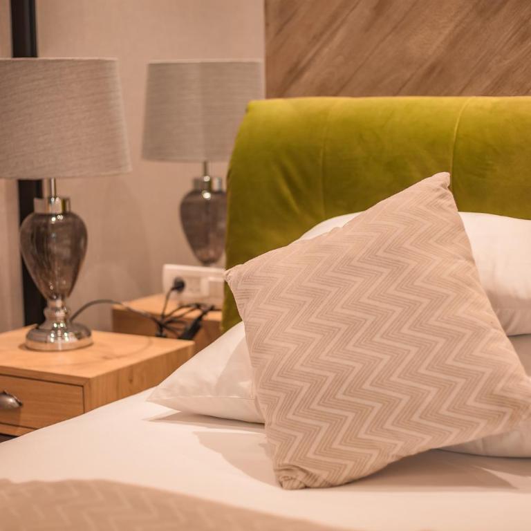 Barka B'n'B - Elegant Seaview Rooms - Deluxe Double Room with Side Sea View - 2