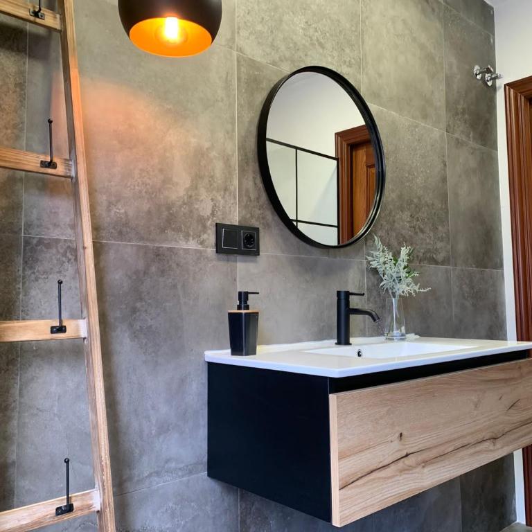 ECO CENTER GRANATENSIS (ÁTICO-CATEDRAL) - One-Bedroom Apartment - 26