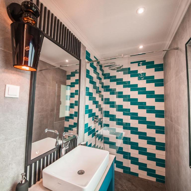 Barka B'n'B - Elegant Seaview Rooms - Deluxe Double Room with Balcony and Sea View - 5