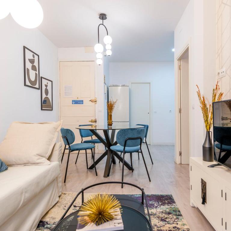 Atocha VI - Elegancia Urbana en una Ubicación Privilegiada - Two-Bedroom Apartment - 13