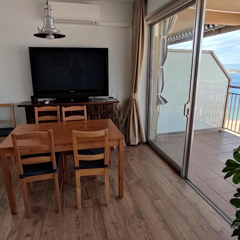 Apartament Núria - Apartamento con vistas al mar - 11