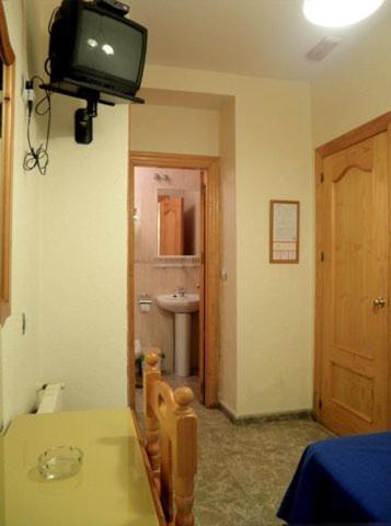 Hostal Delfin Verde - Habitación Individual - 6