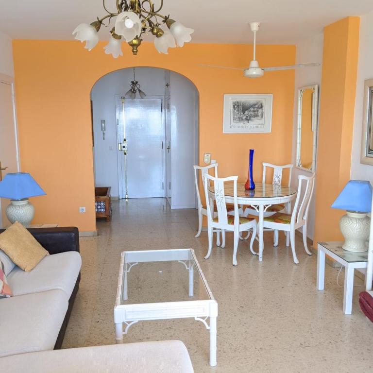 Estepona primera línea de playa, apartamento 2-4 personas - Apartamento con vistas al mar - 8