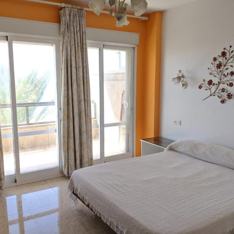 Estepona primera línea de playa, apartamento 2-4 personas - Apartamento con vistas al mar - 10