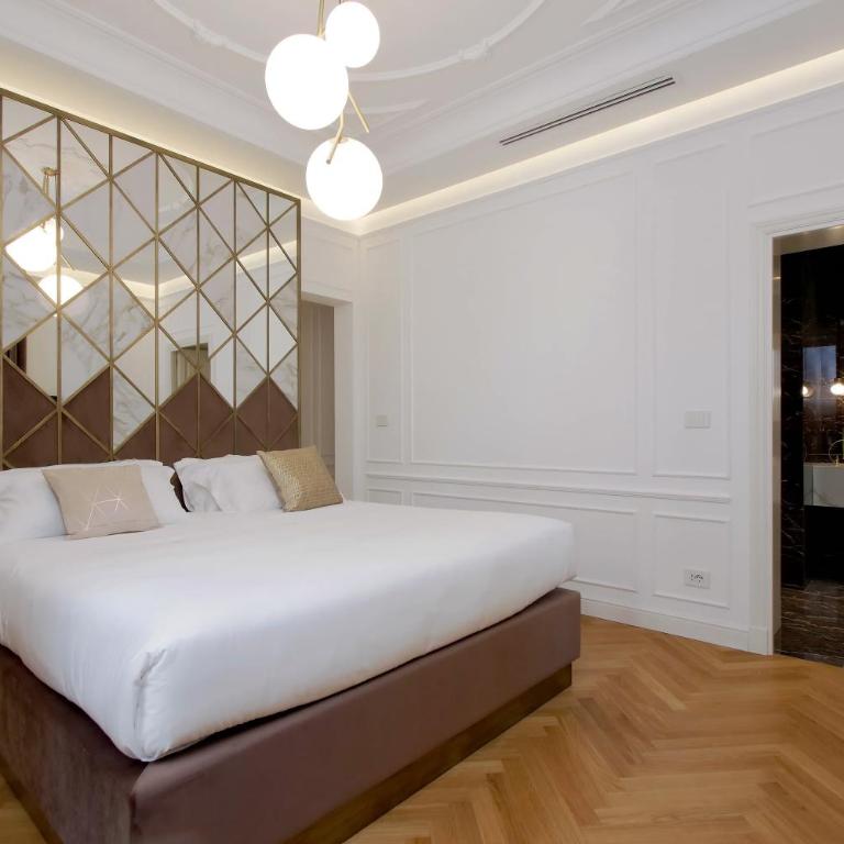 Domna Luxury Suites - Deluxe Double Room - 1