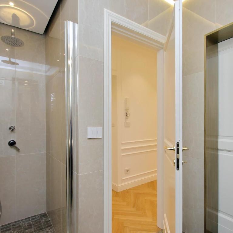 Domna Luxury Suites - Deluxe Studio - 4