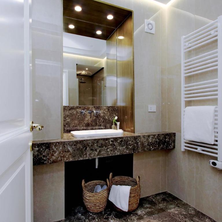 Domna Luxury Suites - Deluxe Studio - 3