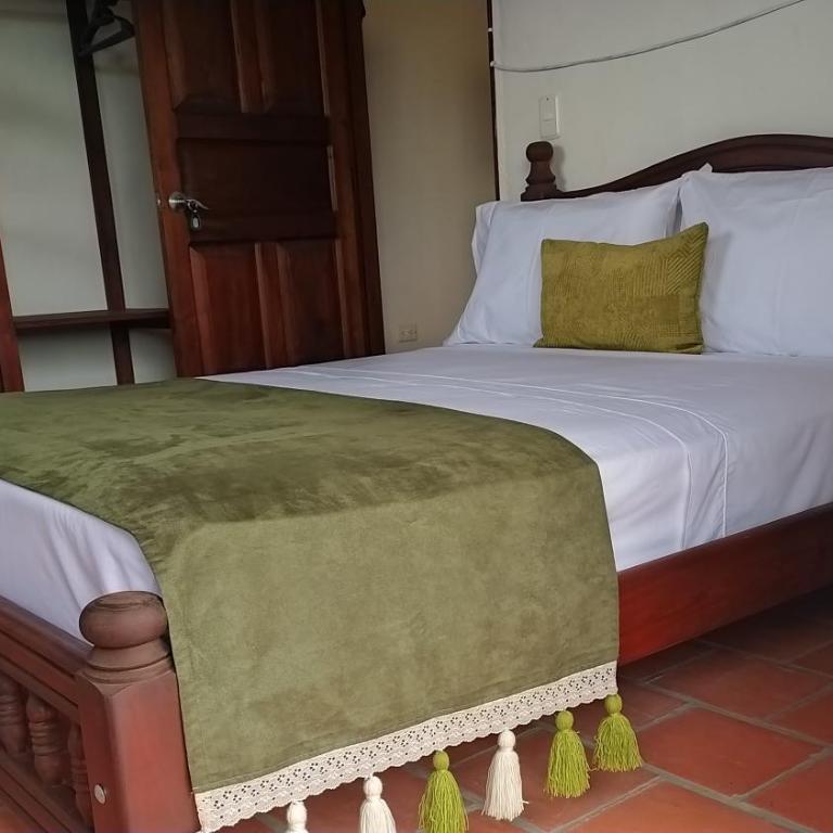 CASA HOSPEDAJE CARARE - Habitación Doble - 2