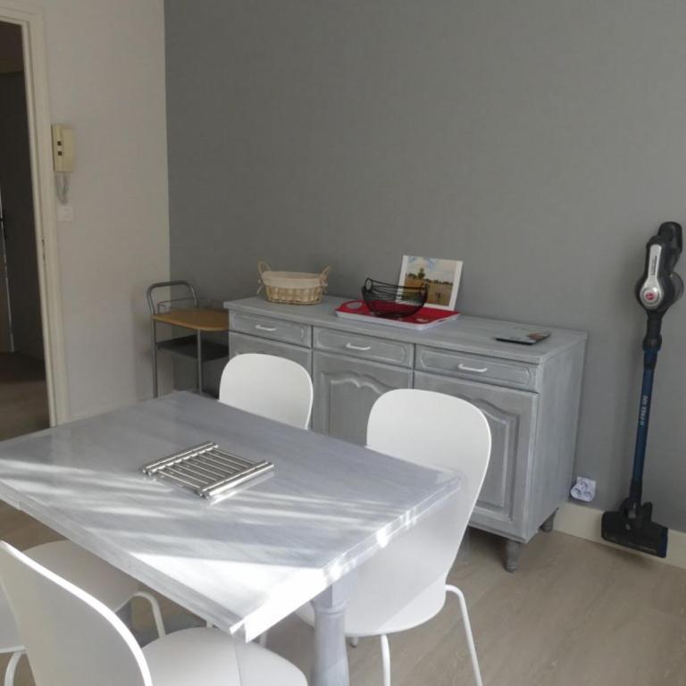 BEL APPARTEMENT TYPE F3 - Appartement 2 Chambres - 4