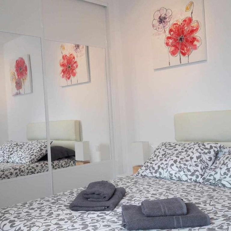 ** LOS GRACIOSEROS ** Sol y Piscina - Two-Bedroom Apartment - 5