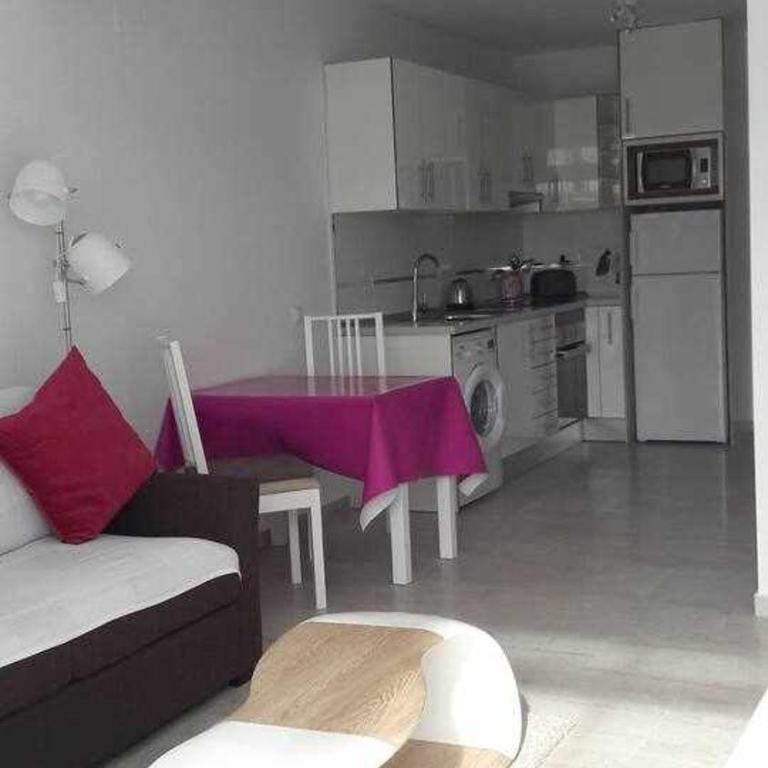 ** LOS GRACIOSEROS ** Sol y Piscina - Two-Bedroom Apartment - 12