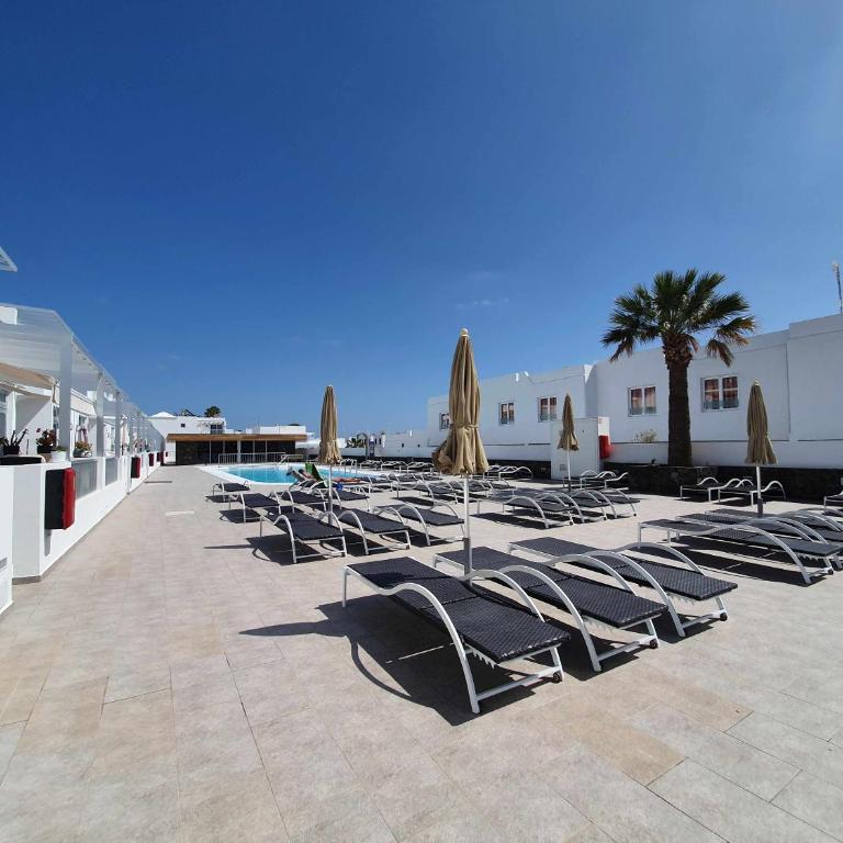 ** LOS GRACIOSEROS ** Sol y Piscina - Two-Bedroom Apartment - 20