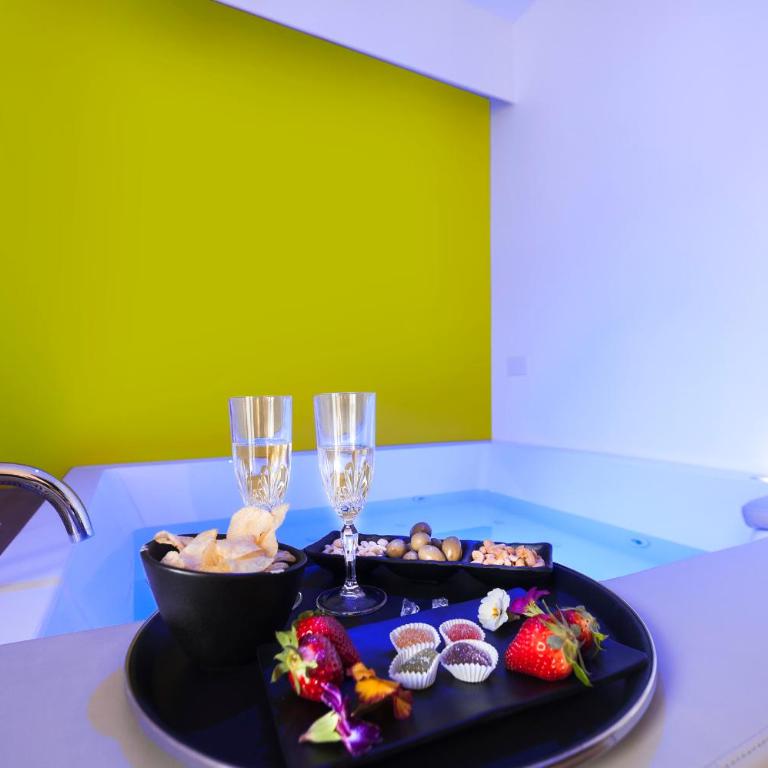 Miceli Exclusive Suite - Queen Room with Spa Bath - 8