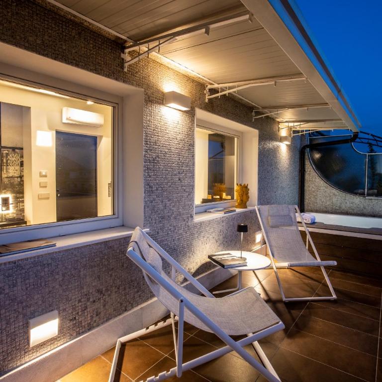 Miceli Exclusive Suite - Queen Room with Spa Bath - 12