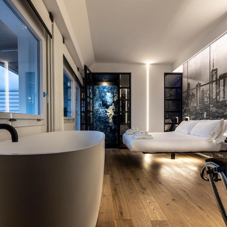 Miceli Exclusive Suite - Queen Room with Spa Bath - 6