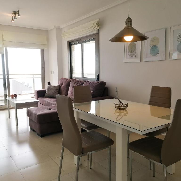 EDIFICIO BAHÍA DEL SOL - Apartamento de 2 dormitorios - 56