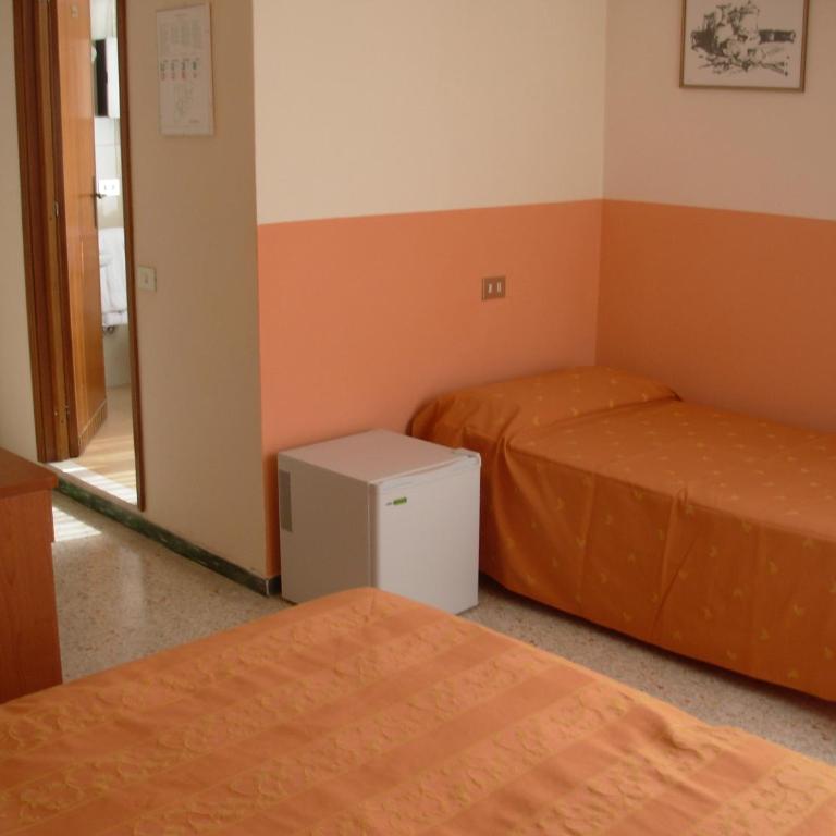 Hotel Saturno - Camera Tripla - 6