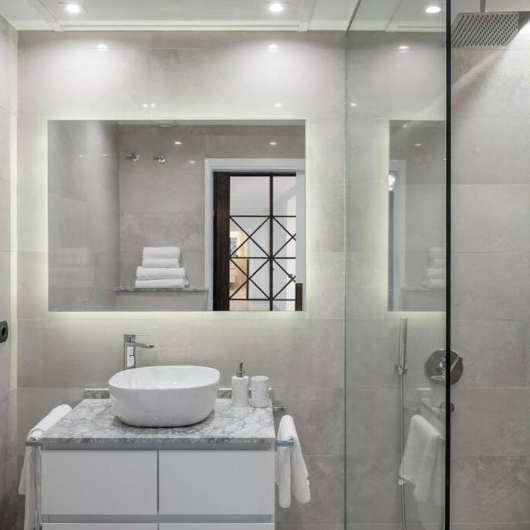 puerto banus beach/alcazaba - Two-Bedroom Apartment - 4
