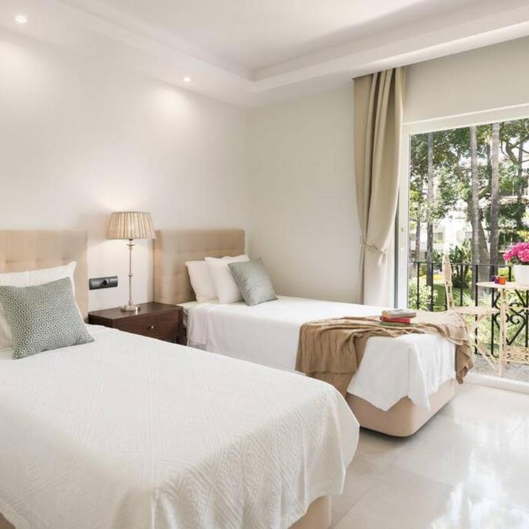 puerto banus beach/alcazaba - Two-Bedroom Apartment - 12