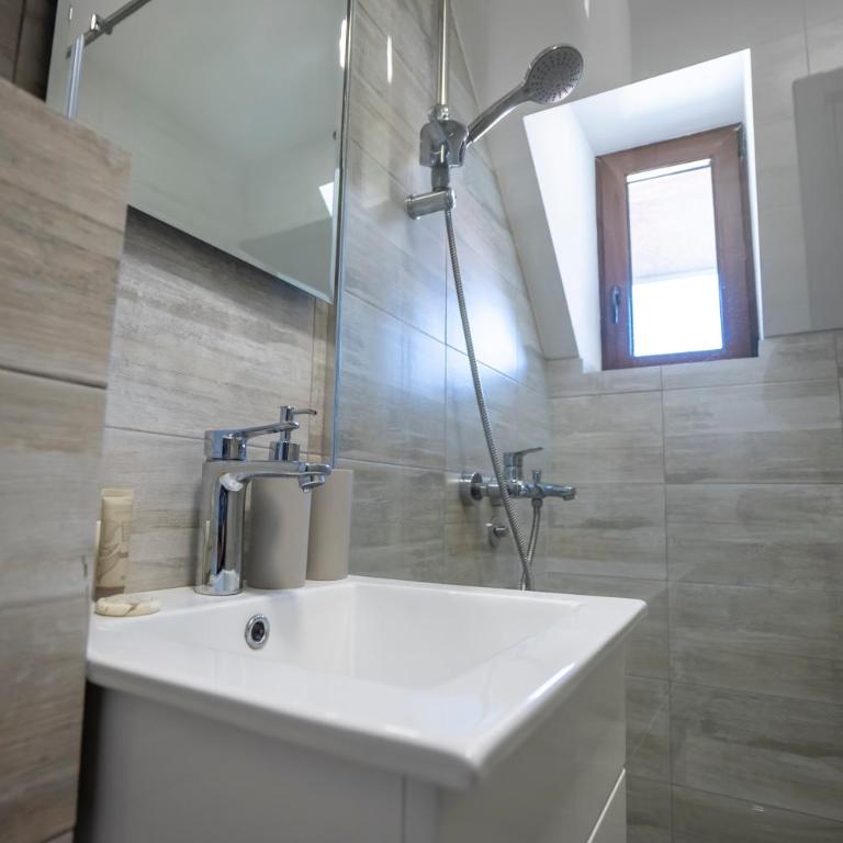 Belvedere Hills Luxury Apartments and Spa - Duplex Apartment - 13